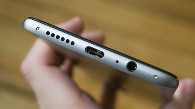 Telefon Android Juga Bakal Kehilangan Headphone Jack