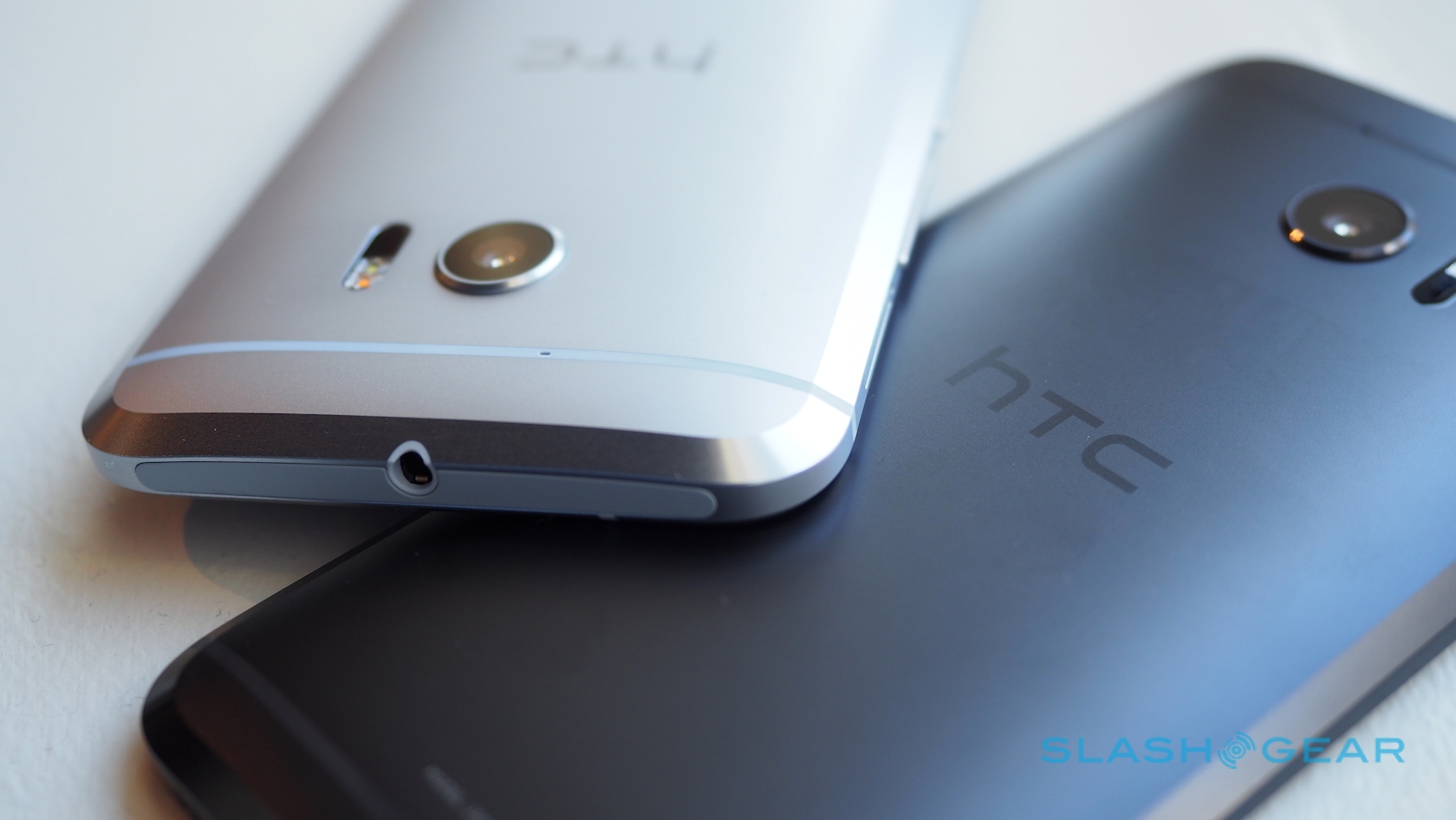 Gambar Tertiris HTC 11 Bersama Snapdragon 835 dan RAM Sebesar 6GB