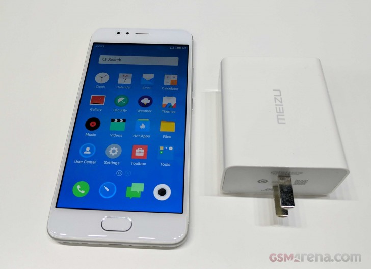 MWC 2017 | Meizu Cipta Pengecas Bateri Telefon Terpantas Di Dunia