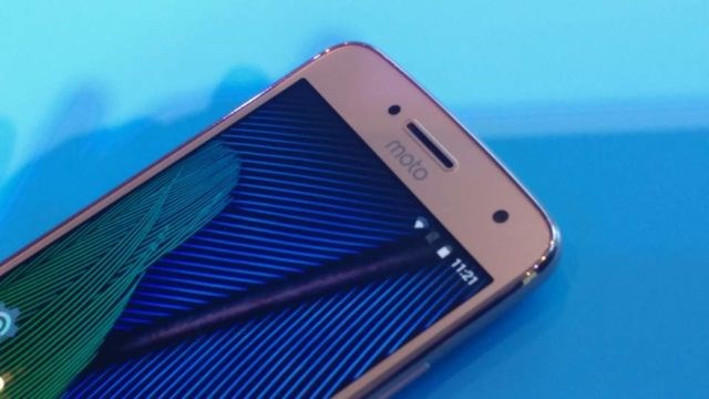 Moto G5 Plus Tidak Akan Datang Dengan Google Assistant Buat Masa Ini