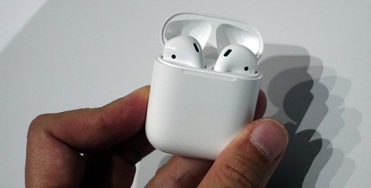 Info Tertiris Memperlihatkan Casing Airpods Baru Dengan Fungsi Power Bank