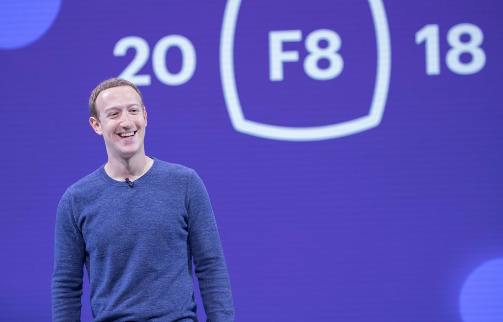 Facebook Messenger Kini Hadir Dengan Fungsi Alih Bahasa Secara Automatik