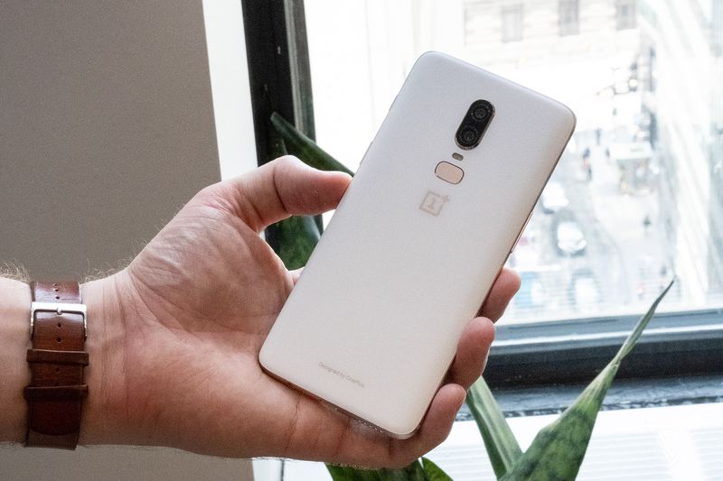 Peranti Edisi Terhad OnePlus 6 Dengan Warna Putih Akan Mula Dijual Pada 5 Jun Ini