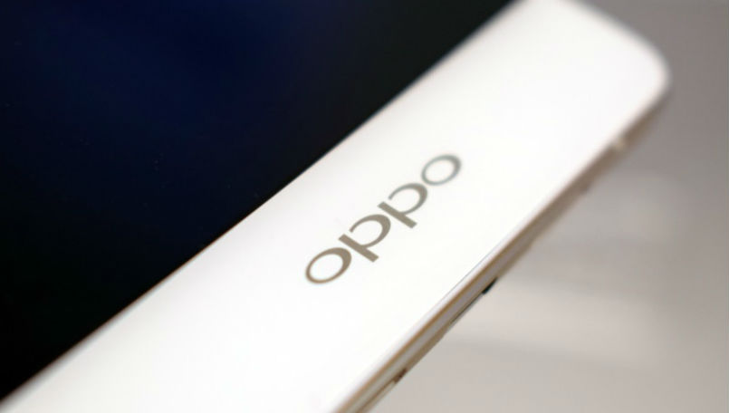 company-oppo-continues-the-thrill-for-coming-to-the-phone-screen-for-oppo-f7-with-a-cut-in-the-middle-part-of-the-upper (1)