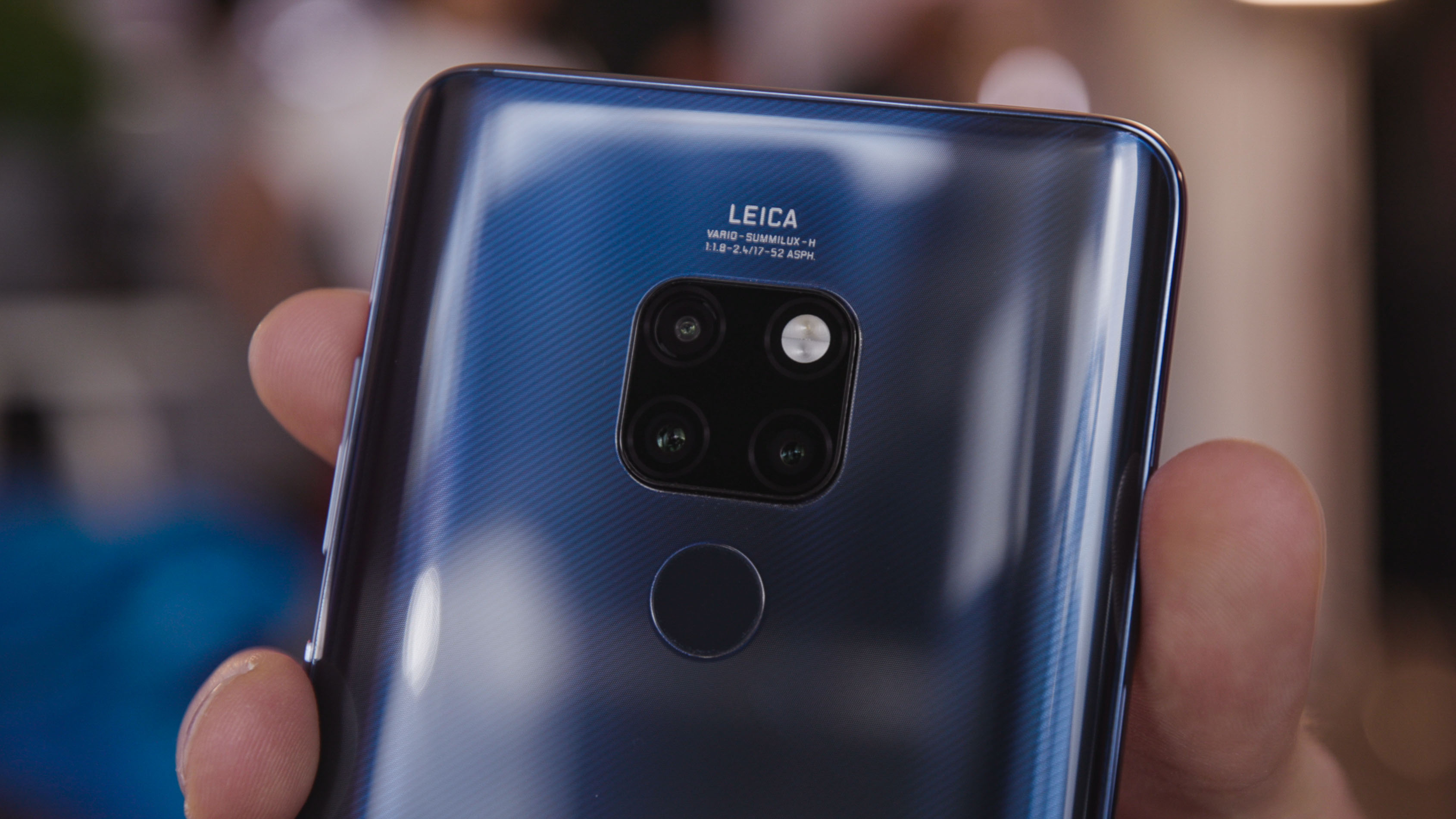 Huawei Mate 20 Diiktiraf Sebagai Telefon Pintar “Flagship” Dengan Bateri Terbaik 2018