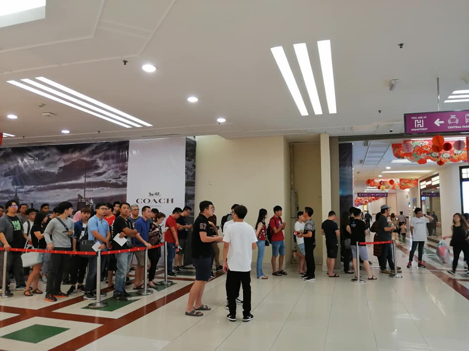 Peminat Beratur Panjang, Roadshow HONOR View20 Mendapat Sambutan Hangat