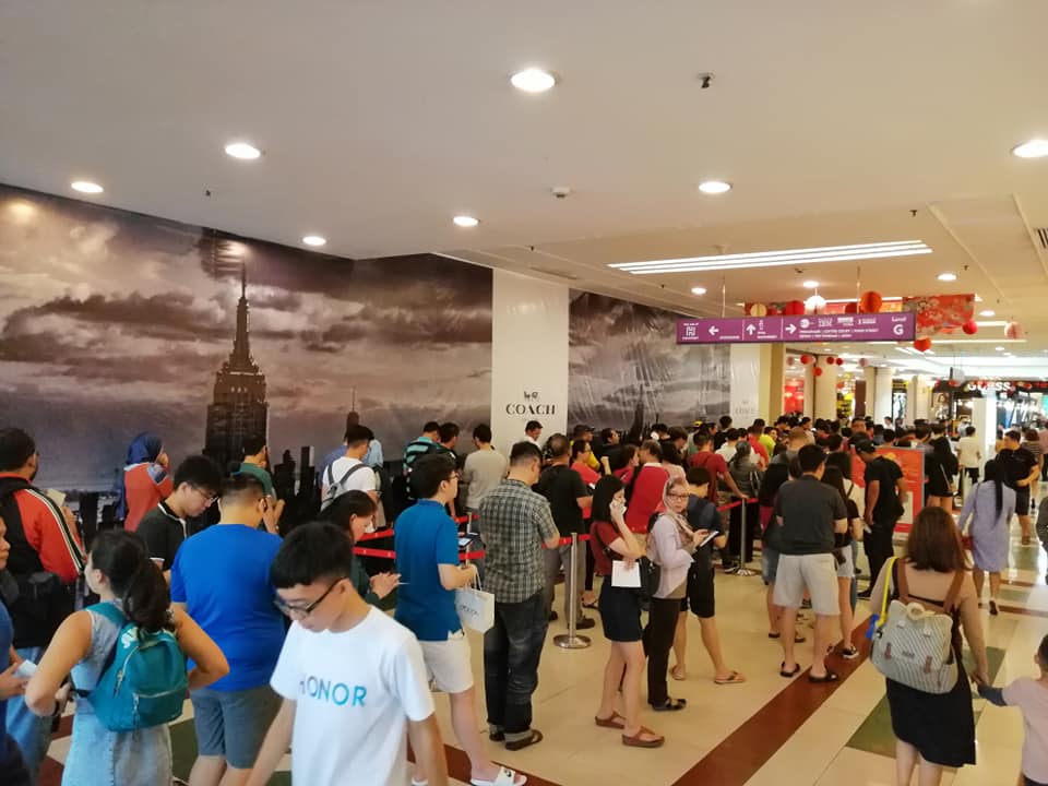 Peminat Beratur Panjang, Roadshow HONOR View20 Mendapat Sambutan Hangat