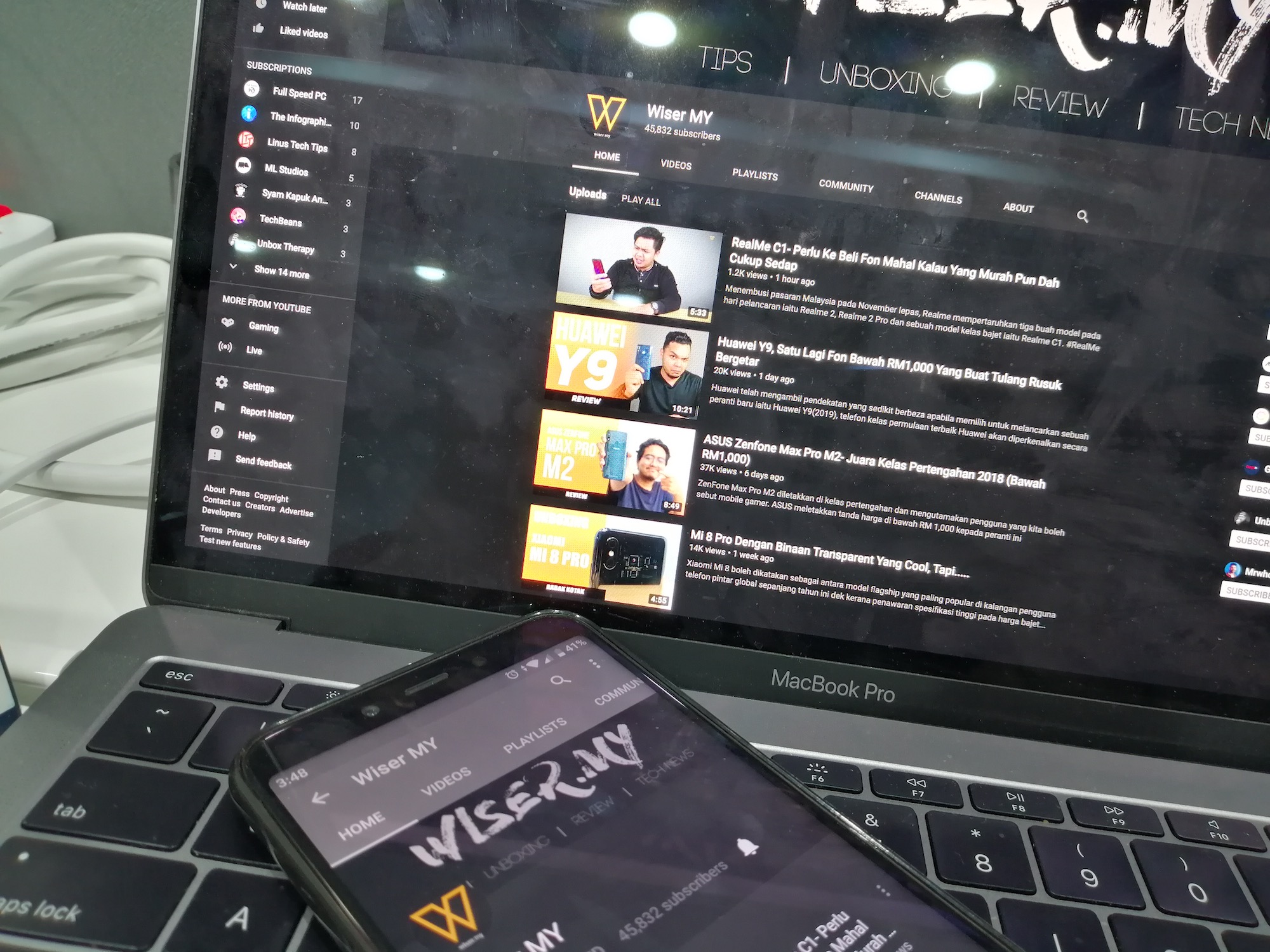 Cara Untuk Aktifkan Tema Gelap Untuk YouTube Pada Telefon Pintar Serta Komputer