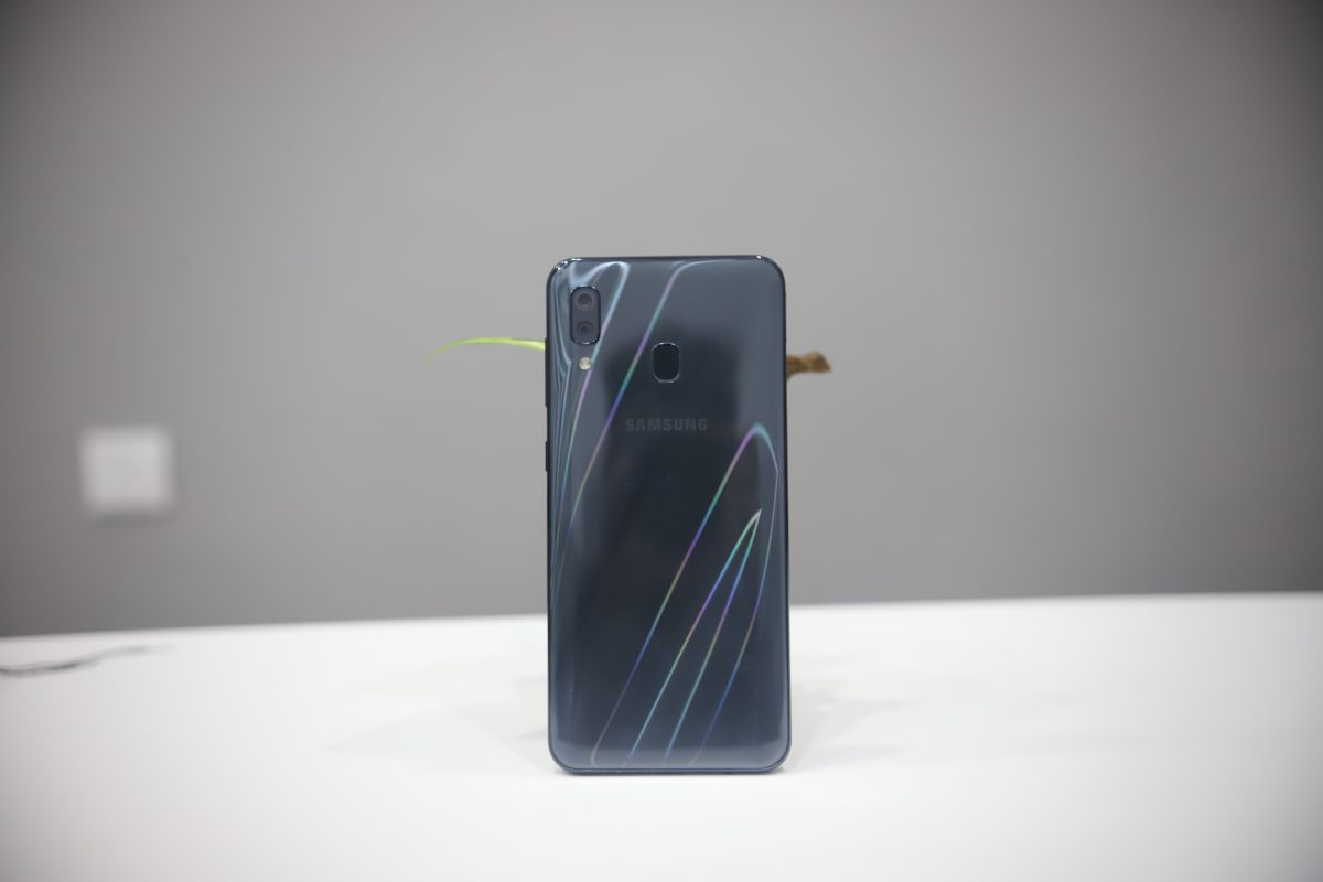 (Ulasan) Samsung Galaxy A30 – Strategi Samsung Untuk Menyaingi Xiaomi