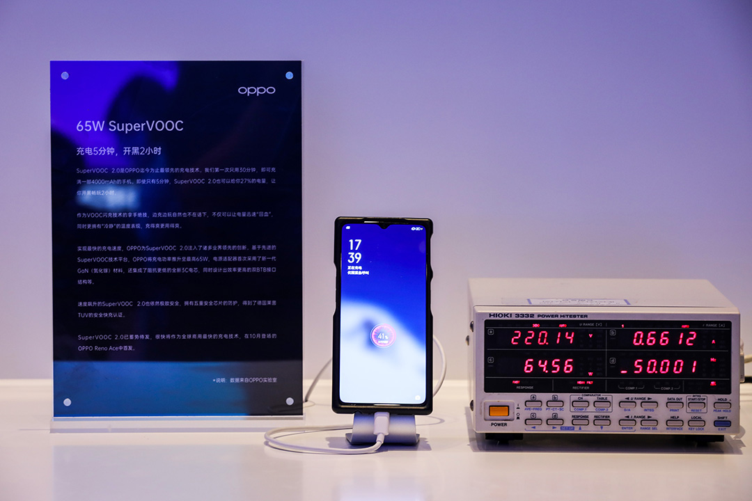 Oppo Lancar 3 Jenis Teknologi Pengecasan Pantas