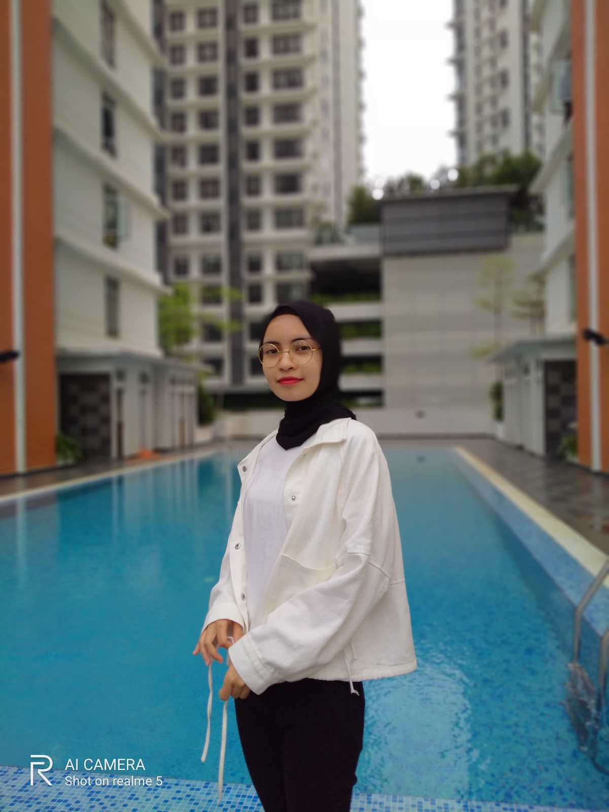 Dua Peranti Ini Dijual Pada Harga Bawah RM800, Mana Satu Yang Patut Dibeli